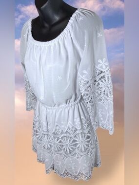Bebe White Lace Romper Size 8